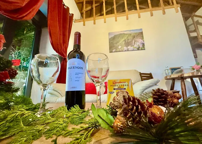 Casas Da Quinta * Santa Cruz das Flores